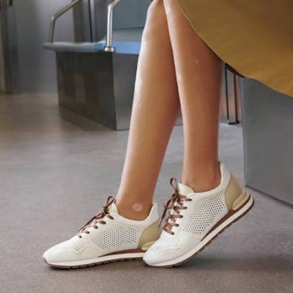 NWT VIVAIA ALLDAY Slip-On Mesh Sneakers White Buff Beige Unisex EU 40 US W9 M7.5